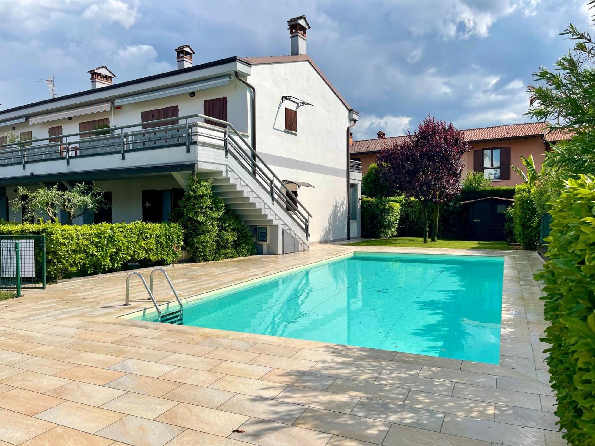 Dimora Di Charme Con Piscina E Giardino,Vicina Alla Spiaggia Сірміоне Екстер'єр фото
